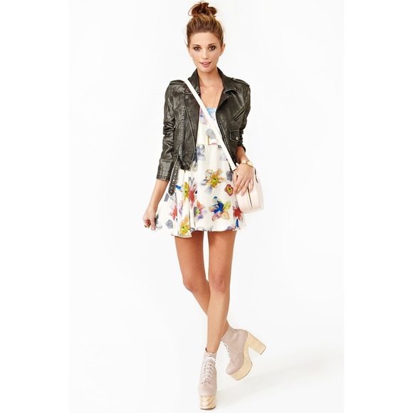 Nasty Gal x For Love & Lemons Cannes Floral Dress - Picture 2 of 4